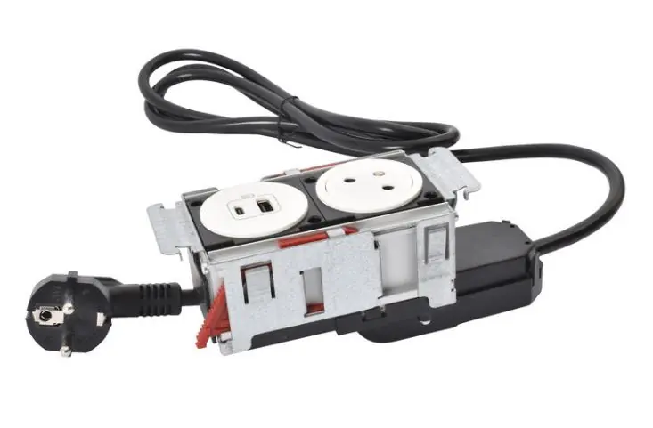 LEGRAND Blok DISQIN 2P+T USB A+C bílý zásuvkový Víkendová Akce